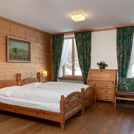 Alpenbad Bad Serneus