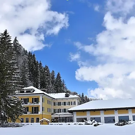 Hotell Bad Serneus