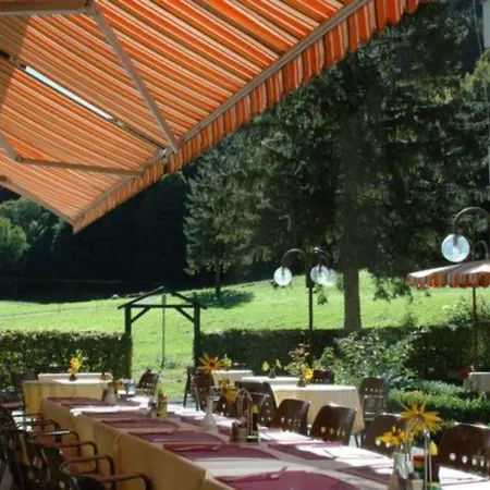 Alpenbad Bad Serneus