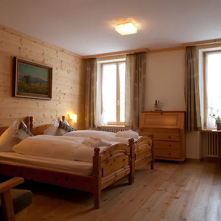 Hotel Alpenbad Bad Serneus 3*