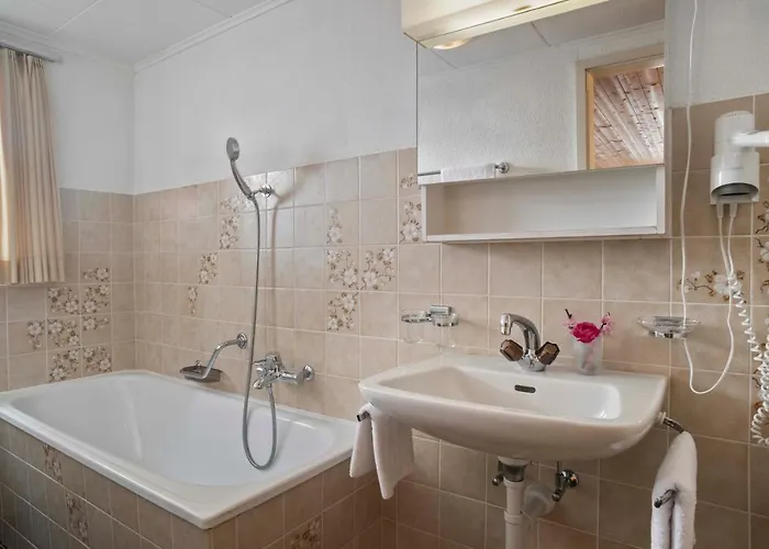 Hotel Bad Serneus 3*